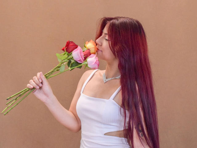 JuliaGarciax - Live sex cam - 21707489