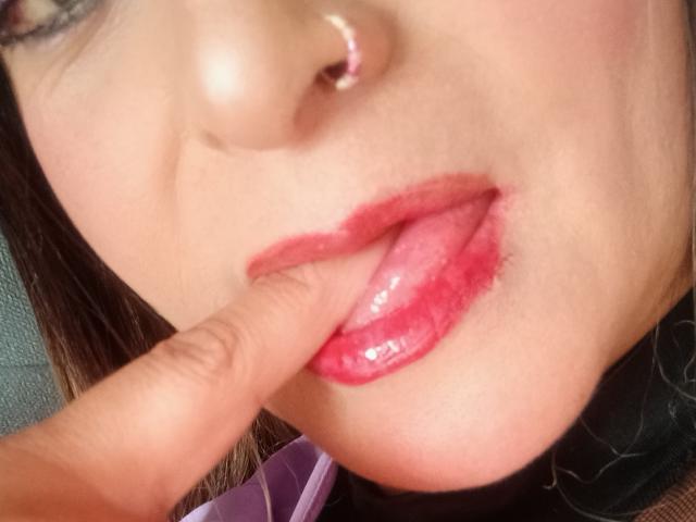 AlessadraJones - Live Sex Cam - 21708081