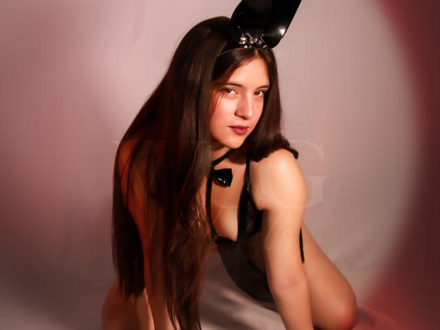 EmiSun - Live sex cam - 21709201