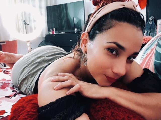 AmberDemons - Live Sex Cam - 21711093