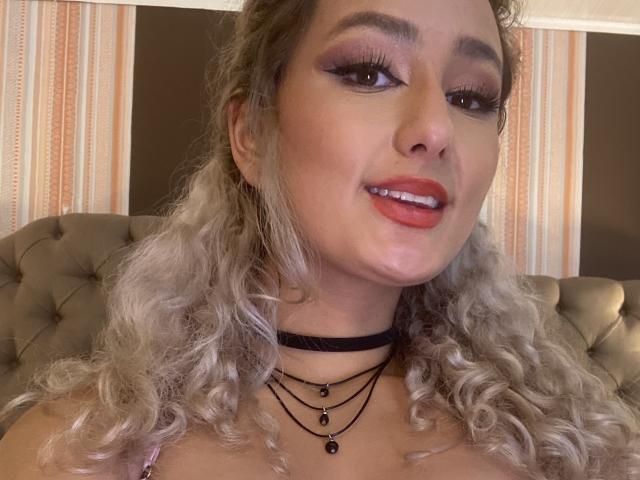 FloraSaenz - Live porn &amp; sex cam - 21712325