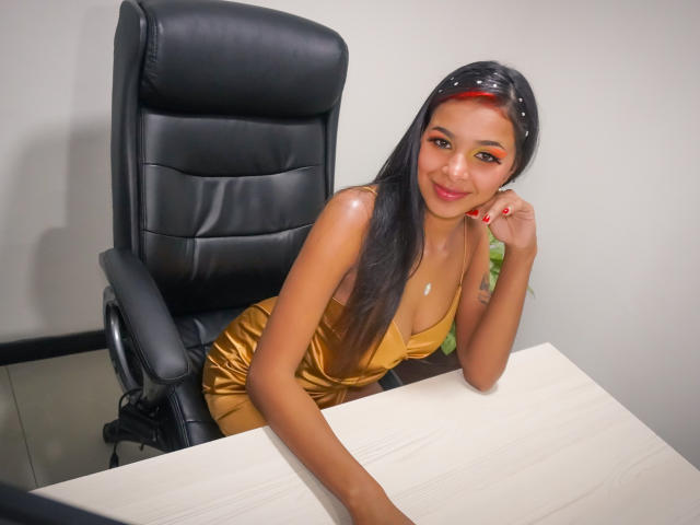 AriianaMendoza - Sexe cam en vivo - 21712949