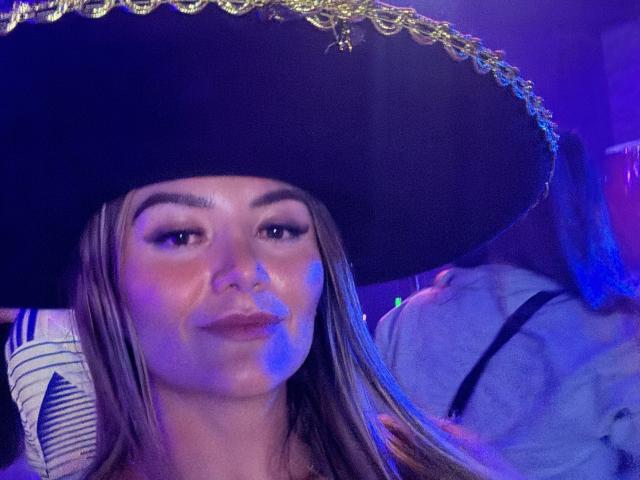 MissAry - сексуальная веб-камера в реальном времени - 21718413