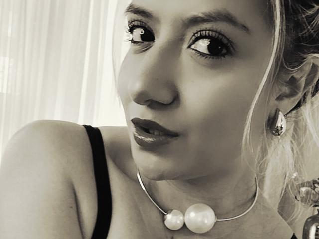 ValeriaHunter69 - Live sexe cam - 21721025
