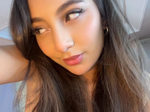 DianaFernandezz - Live porn &amp; sex cam - 21723613