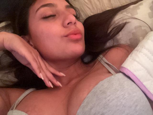 DianaFernandezz - Live Sex Cam - 21723781