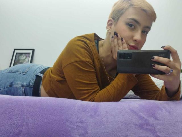 LilCati - Sexe cam en vivo - 21725325