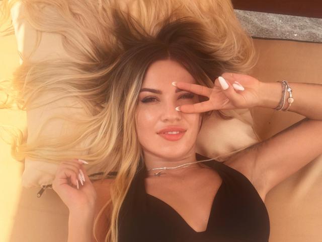 ZoeyMarie - Live Sex Cam - 21728281