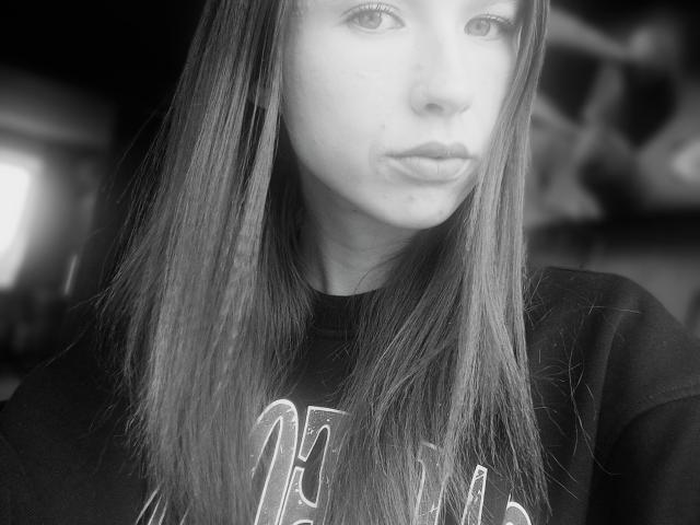 AngelinaBlue69 - Live sex cam - 21728381