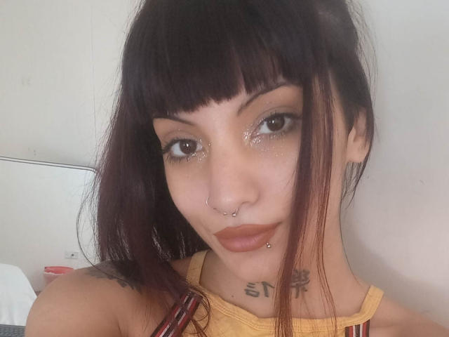 MaluOccean - Live Sex Cam - 21733717