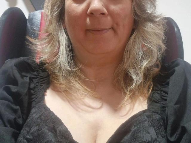 DamaNegra-hot - Sexe cam en vivo - 21734397