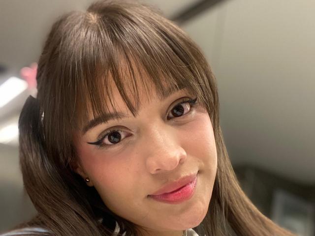 MelodySwet - Live porn &amp; sex cam - 21738345