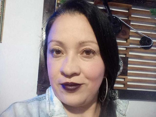 CharloteEzra - Sexe cam en vivo - 21739293