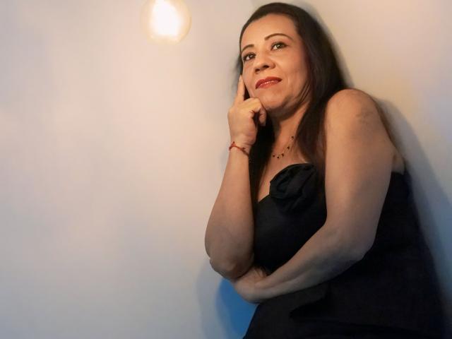 EviaJones - Live sex cam - 21739297