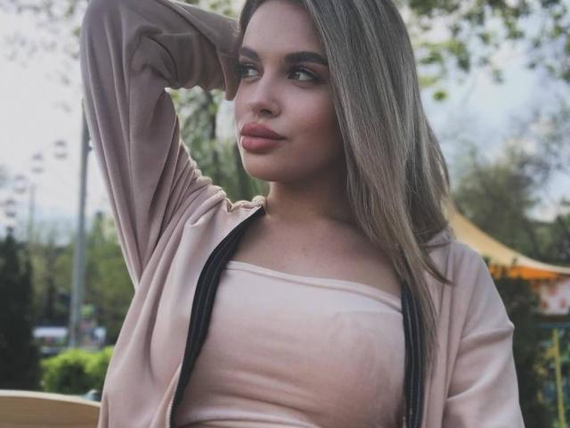 AlisonHotttie69 - Live porn &amp; sex cam - 21742269