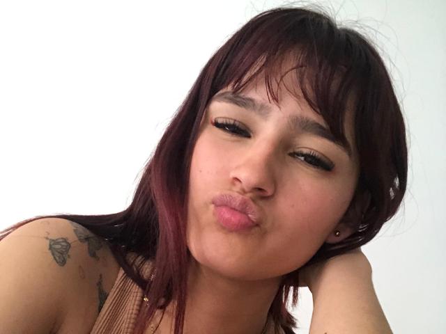 MelodyMansson - Live porn & sex cam - 21745277