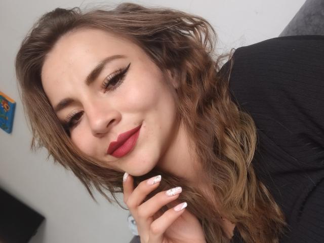 EmelySofia - Live porn &amp; sex cam - 21745409