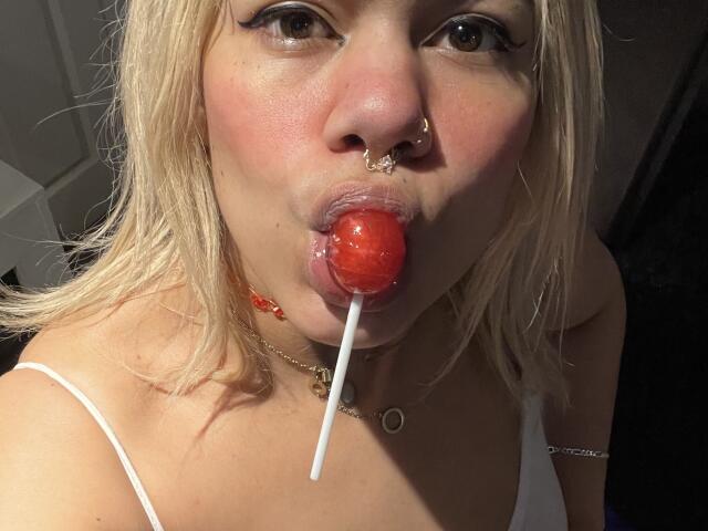 TarahDustin - Live porn &amp; sex cam - 21745517