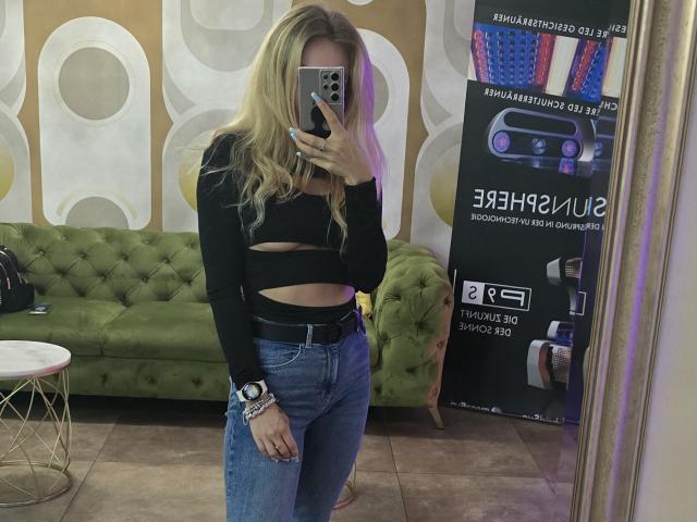 LoreenBlanc - Live Sex Cam - 21748497