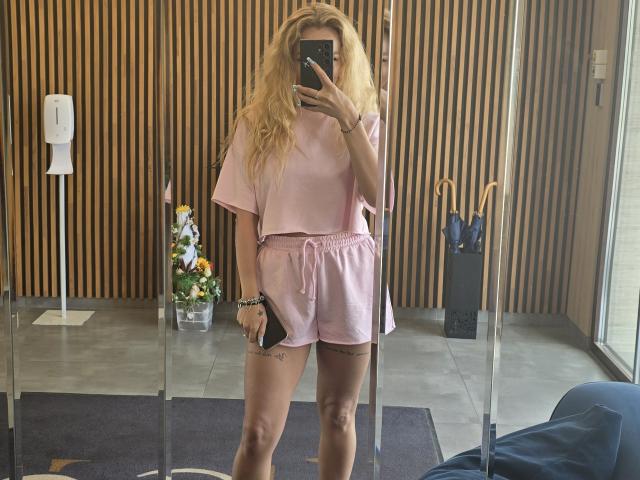 LoreenBlanc - Live porn &amp; sex cam - 21748513