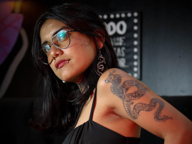 MeganHonney - Live sex cam - 21751341