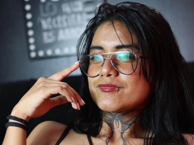 MeganHonney - Live sex cam - 21751397