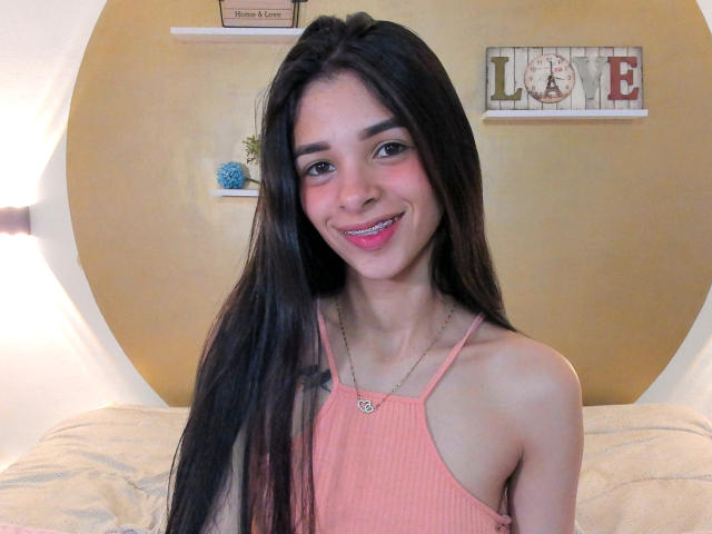 LisaBrunett - Live porn &amp; sex cam - 21752049