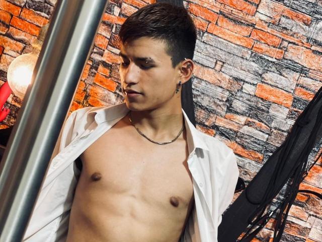 JoshuaScottX - Live sex cam - 21752793