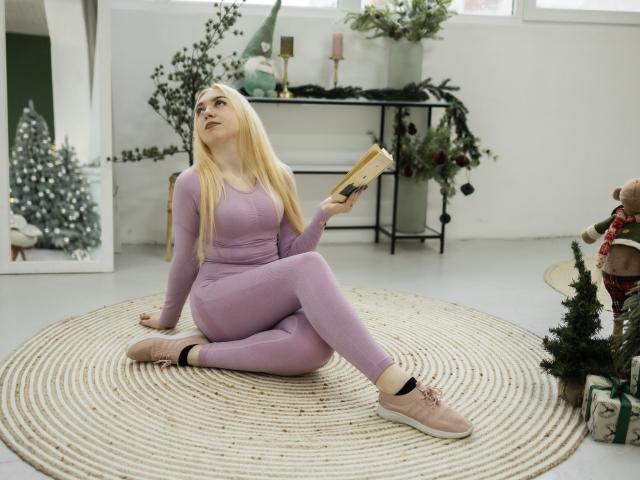 BeatriceFly - Live sex cam - 21756765