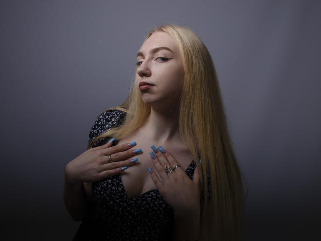 BeatriceFly - сексуальная веб-камера в реальном времени - 21757449