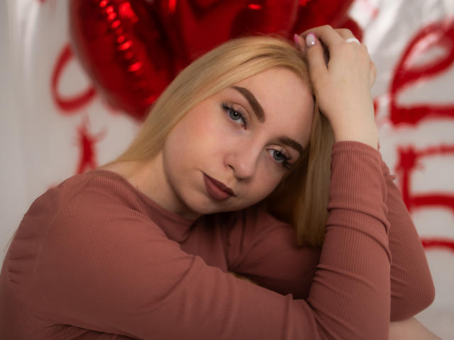 BeatriceFly - Live sex cam - 21758077