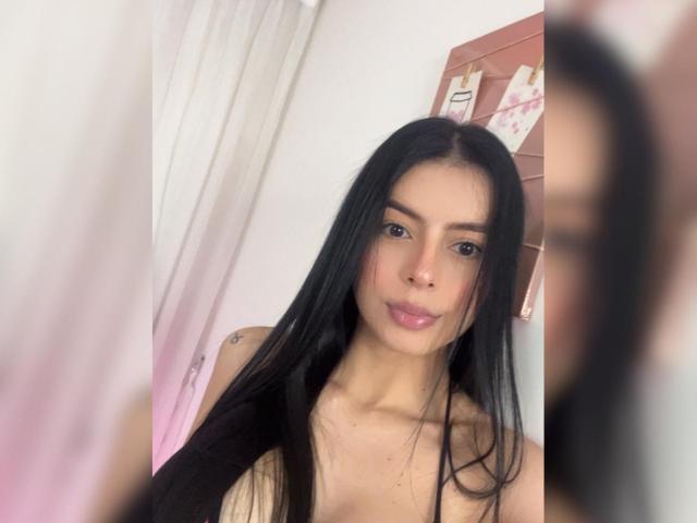 IsabellaJames - сексуальная веб-камера в реальном времени - 21777233