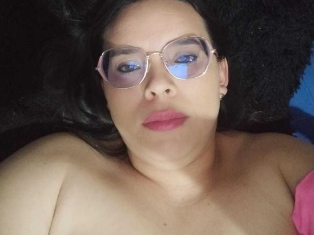 EmmaDulce - Live sex cam - 21778625