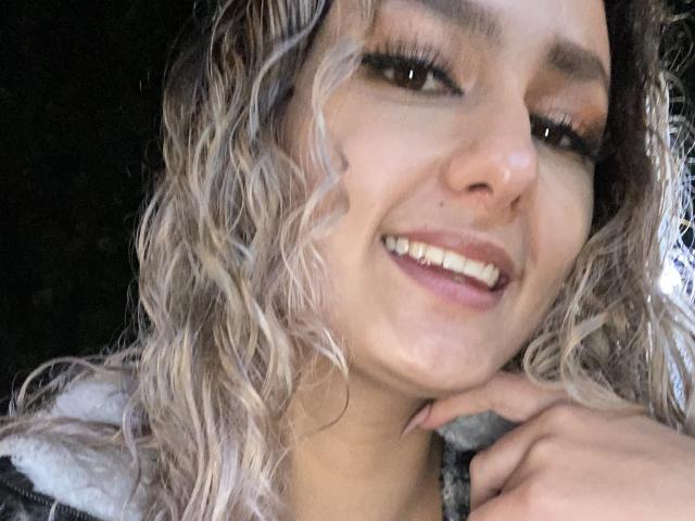 FloraSaenz - Live porn &amp; sex cam - 21780653