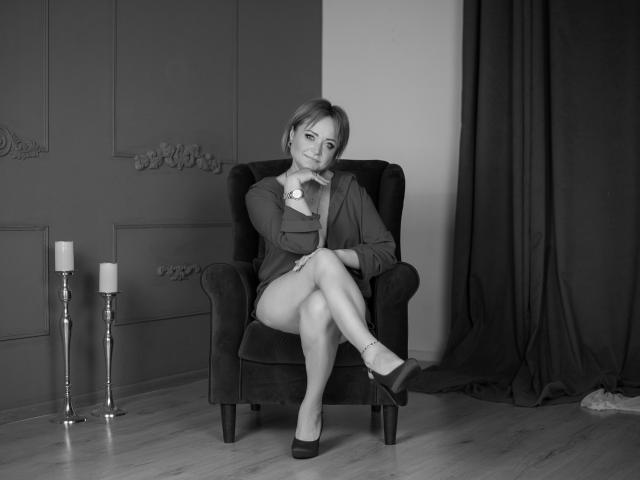 SnezhanaRells - Live sex cam - 21793137