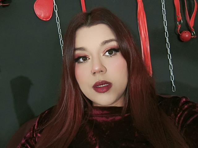 EmilyDom - Live sexe cam - 21796057