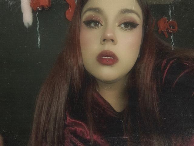 EmilyDom - Sexe cam en vivo - 21796081