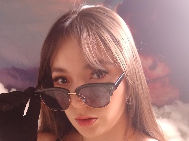 TaniaSanders - Live porn &amp; sex cam - 21796221