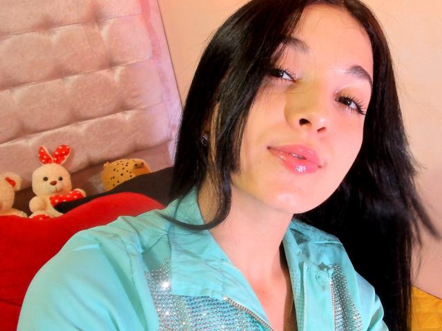 SarahGood - Live sex cam - 21796857