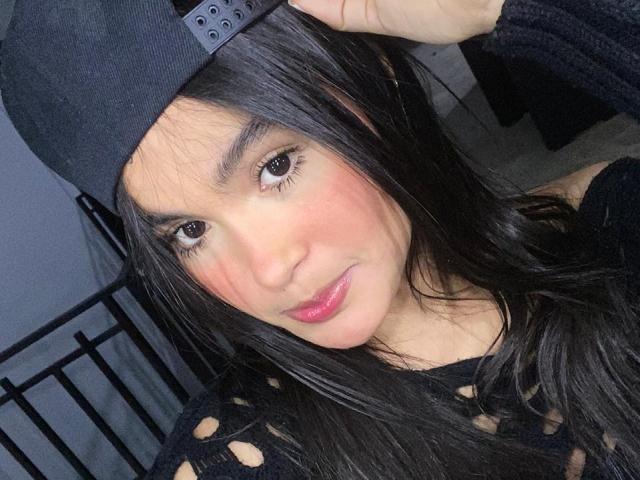 MiiaPalmer - Live porn &amp; sex cam - 21800821