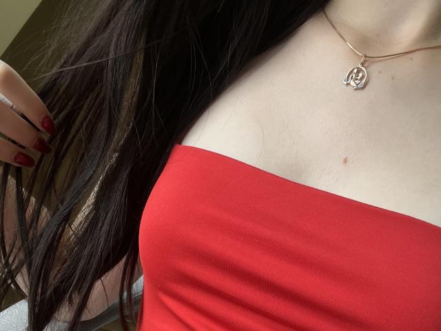 Valissia - Live Sex Cam - 21804497