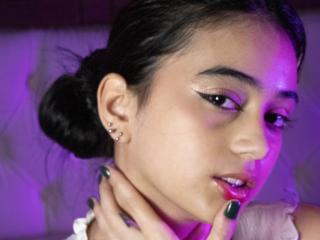 LunaXHottie - Live Sex Cam - 21810433