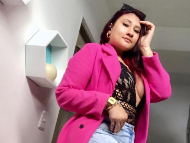 ShiaraRussi - Live sex cam - 21810541