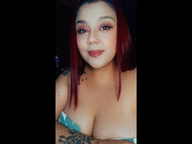 EmilyDom - Live sexe cam - 21811585