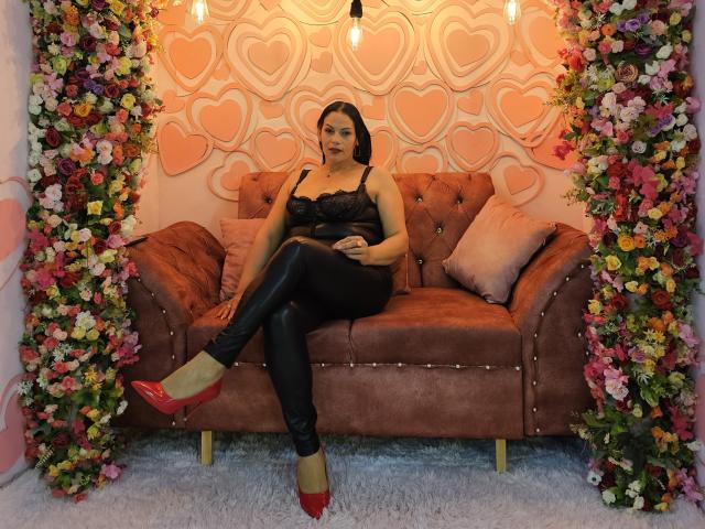 LizaRussell - Élő pornó és szexkamera - 21811901