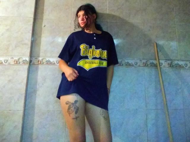 WendyBeckettX - Live Sex Cam - 21818149