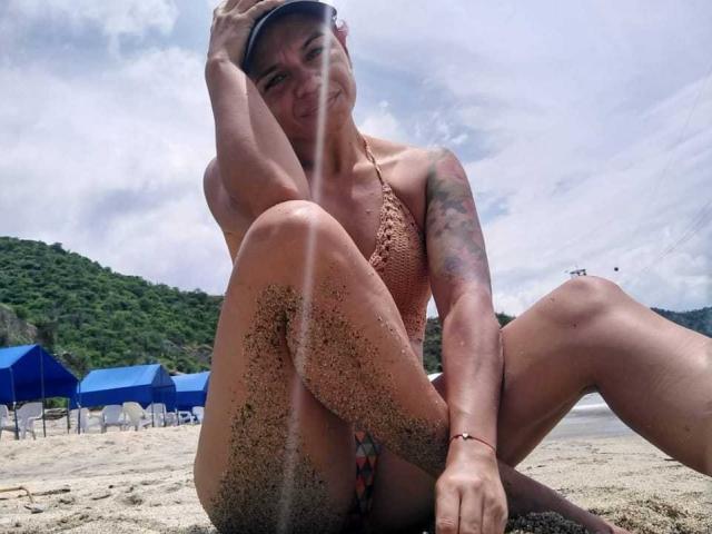 VioletaSlave - Live porn &amp; sex cam - 21819721