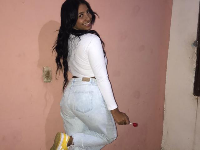 EllaJamesD - Live sex cam - 21820933