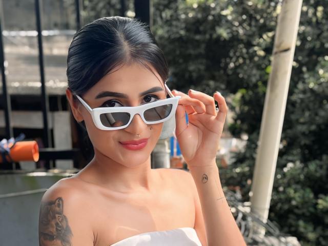 MichelleBenett - Live sex cam - 21823341