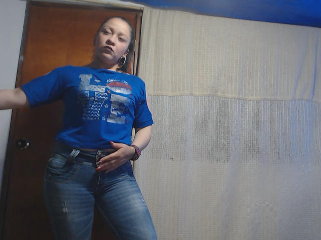 CharloteEzra - Live porn &amp; sex cam - 21825165